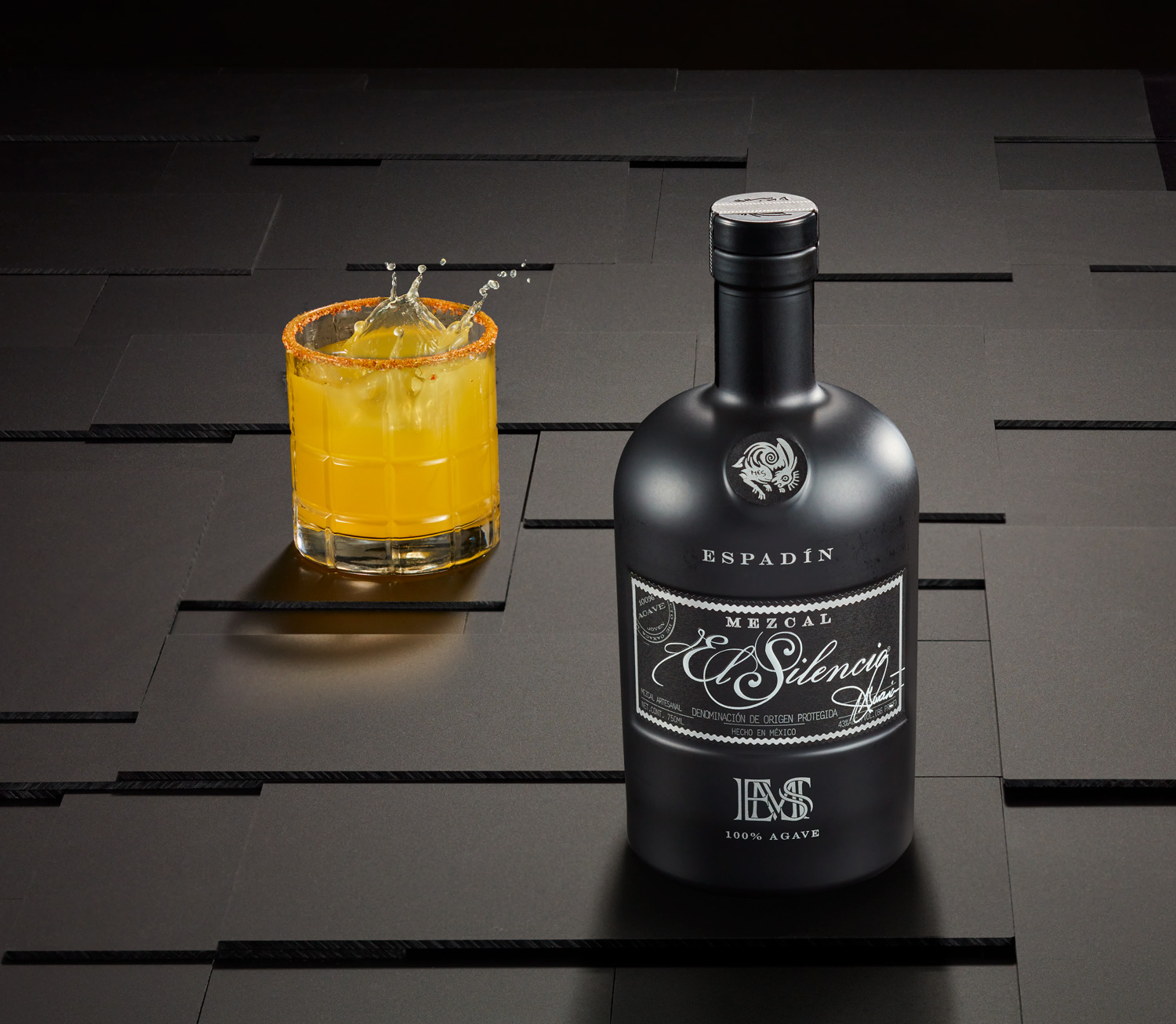 Anthony Nex Still Life, Cosmetics and Liquids Photography